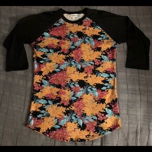 LuLaRoe “Randy” Top women’s Sz S Baseball-style 3/4 sleeves Shirt Floral NEW
